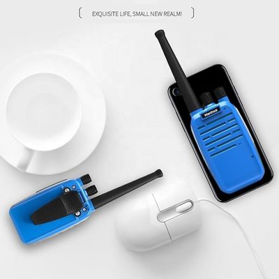 Radio portátil para hoteles Intercomunicadores al aire libre Radio móvil digital negro Walkie Talkie