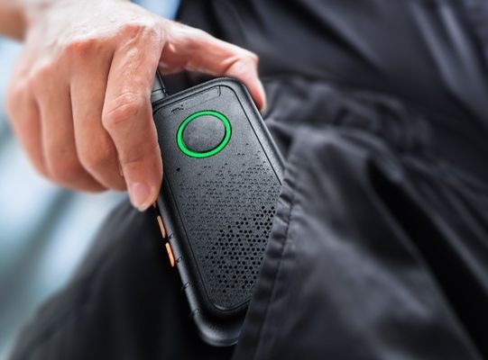 Commercial Negro Mini delgado Walkie Talkie para exteriores portátil Ligero 1,7*13,5*5,4cm