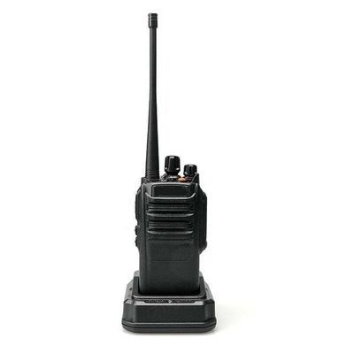 Potencia de salida 2W 16 Canal de almacenamiento VHF UHF Walkie Talkie para comunicación de restaurantes