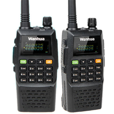 Sistema de patrullaje de despacho inteligente Walkie Talkie 6W de potencia RF y capacidad de batería de 2500mAh