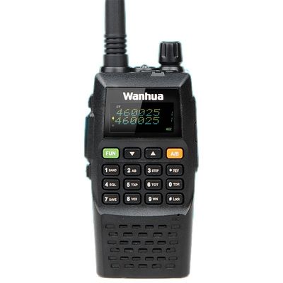 Sistema de patrullaje de despacho inteligente Walkie Talkie 6W de potencia RF y capacidad de batería de 2500mAh