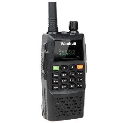 Sistema de patrullaje de despacho inteligente Walkie Talkie 6W de potencia RF y capacidad de batería de 2500mAh
