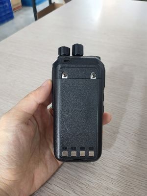 Tiempo de espera ultra largo Mini Radio Walkie Talkie de mano con 1W de potencia y 3km de alcance