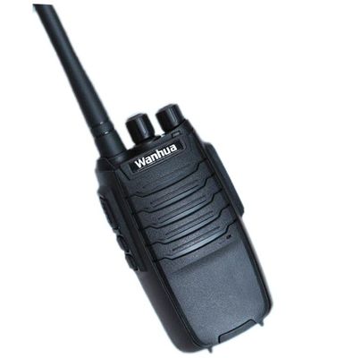 Usos al aire libre HTD815 Walkie Talkies con capacidad de batería de 3500mAh y diseño negro