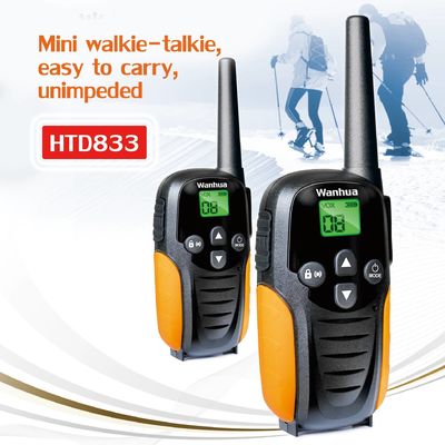 Radio Walkie Talkie portátil de banda doble VHF UHF Radio digital portátil con intercomunicadores de batería completa