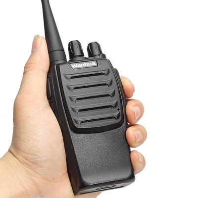 Carga de radio portátil de dos vías para la estación de hoteles, negocios y restaurantes Walkie Talkie