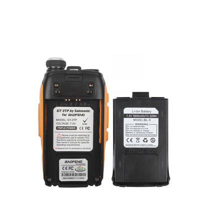 128 canales de almacenamiento Walkie Talkie a prueba de agua de 5 vatios Radio móvil de doble banda de dos vías