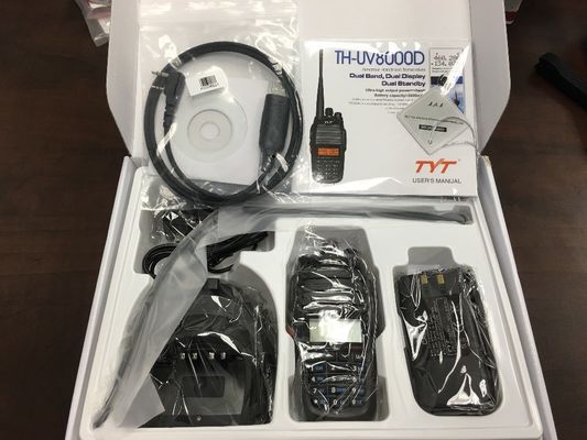 Capacidad de batería de 3600 mAh Walkie-Talkie de banda doble para necesidades de comunicación al aire libre