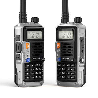 Radio portátil de 8 vatios con batería de 2200 mAh