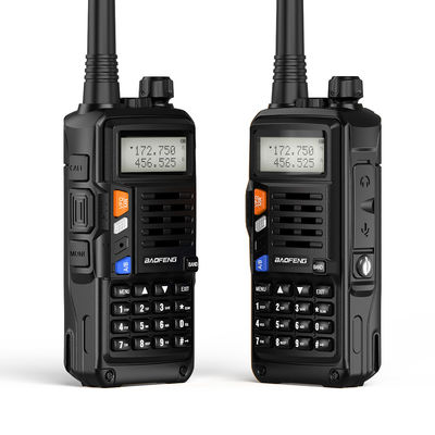 Radio portátil de 8 vatios con batería de 2200 mAh