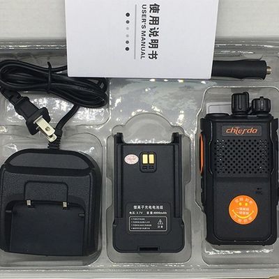 Chierda Tc68 Walkie Talkie Perfecto para la comunicación al aire libre 7.4V Voltado de funcionamiento