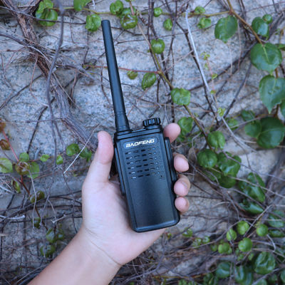 Baofeng W31E Talkie Walkie 5Watt Potencia de salida 4.2V Tensión de funcionamiento para profesionales