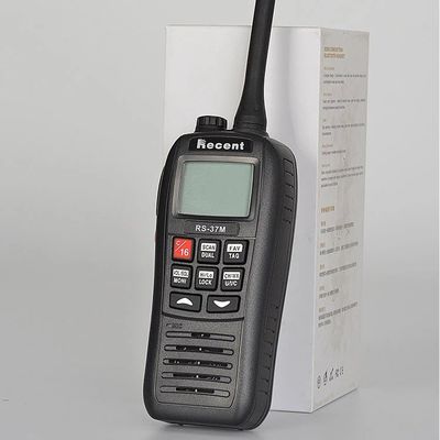 Reciente RS-37m IP67 impermeable 5W VHF 2 Way Radio Walkie Talkie Marino de largo alcance
