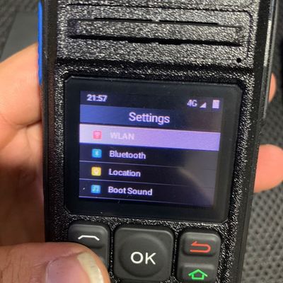 Walkie Talkie 4G portátil con GPS, tarjeta SIM WCDMA WiFi Bluetooth y Zello inalámbrico
