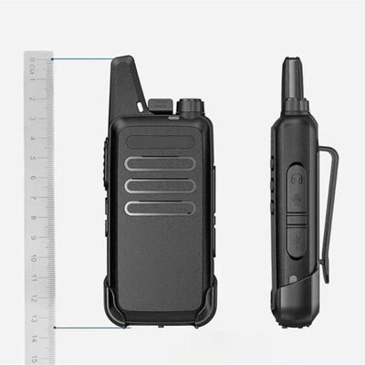 UHF400-480MHz Comunicación inalámbrica portátil Radio bidireccional para un rango de conversación de 2-5KM
