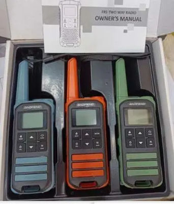 Mini Walkie Talkie de estilo terminal portátil con rango de frecuencia de 136-174/403-527MHZ