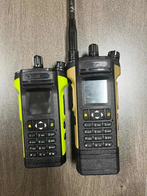 800 kg de largo alcance de conversación portátil de dos vías radio walkie-talkie para comunicación inalámbrica