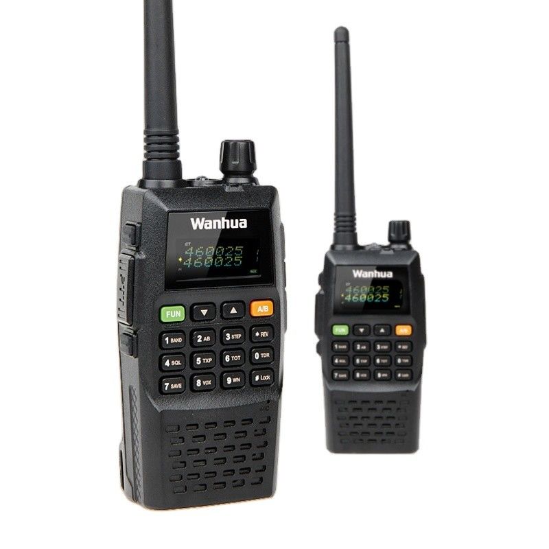 OEM / ODM aceptado WanhuaGTS760 Walkie-Talkie portátil de 8W para un recorrido sin conductor al aire libre