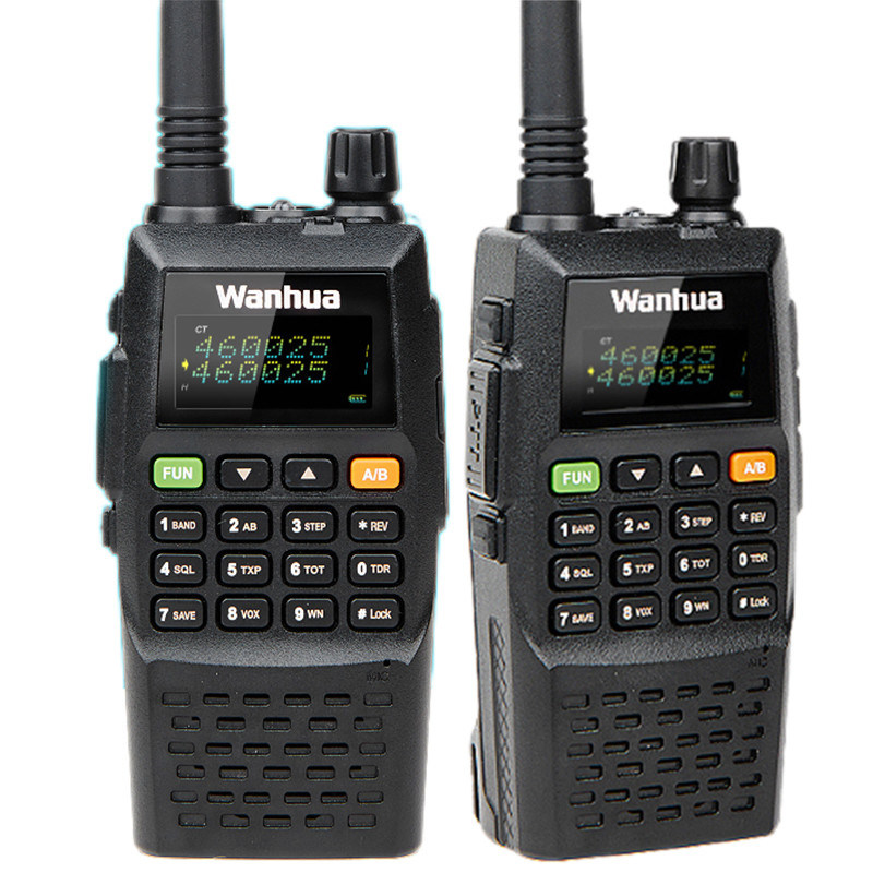 Sistema de patrullaje de despacho inteligente Walkie Talkie 6W de potencia RF y capacidad de batería de 2500mAh